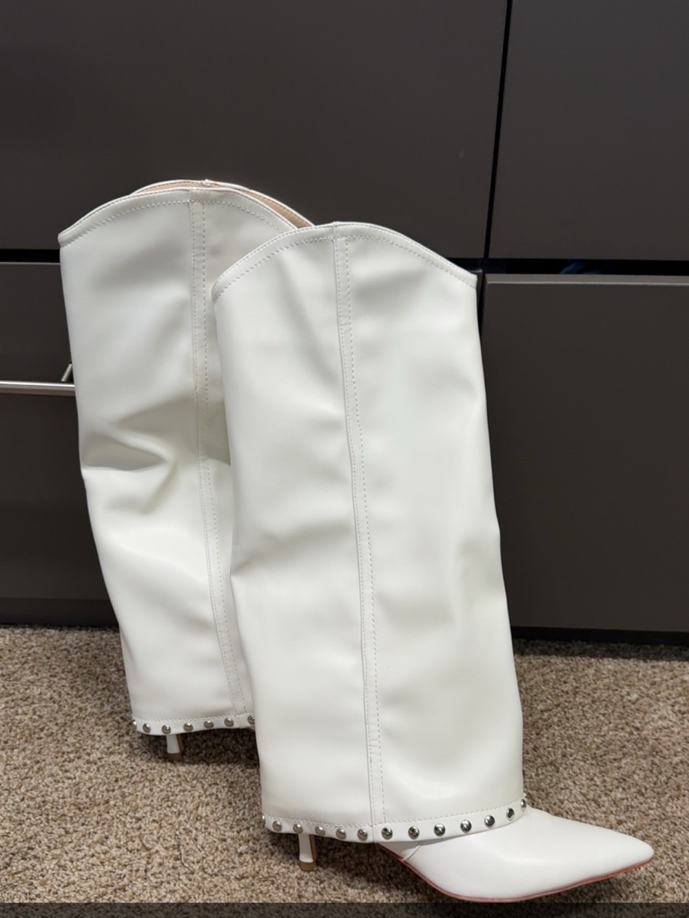 Women’s White Stud-Trim Knee-High Heeled Boots